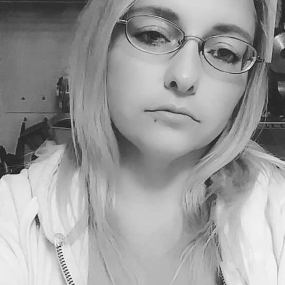 Meet your Posher, Tiffany